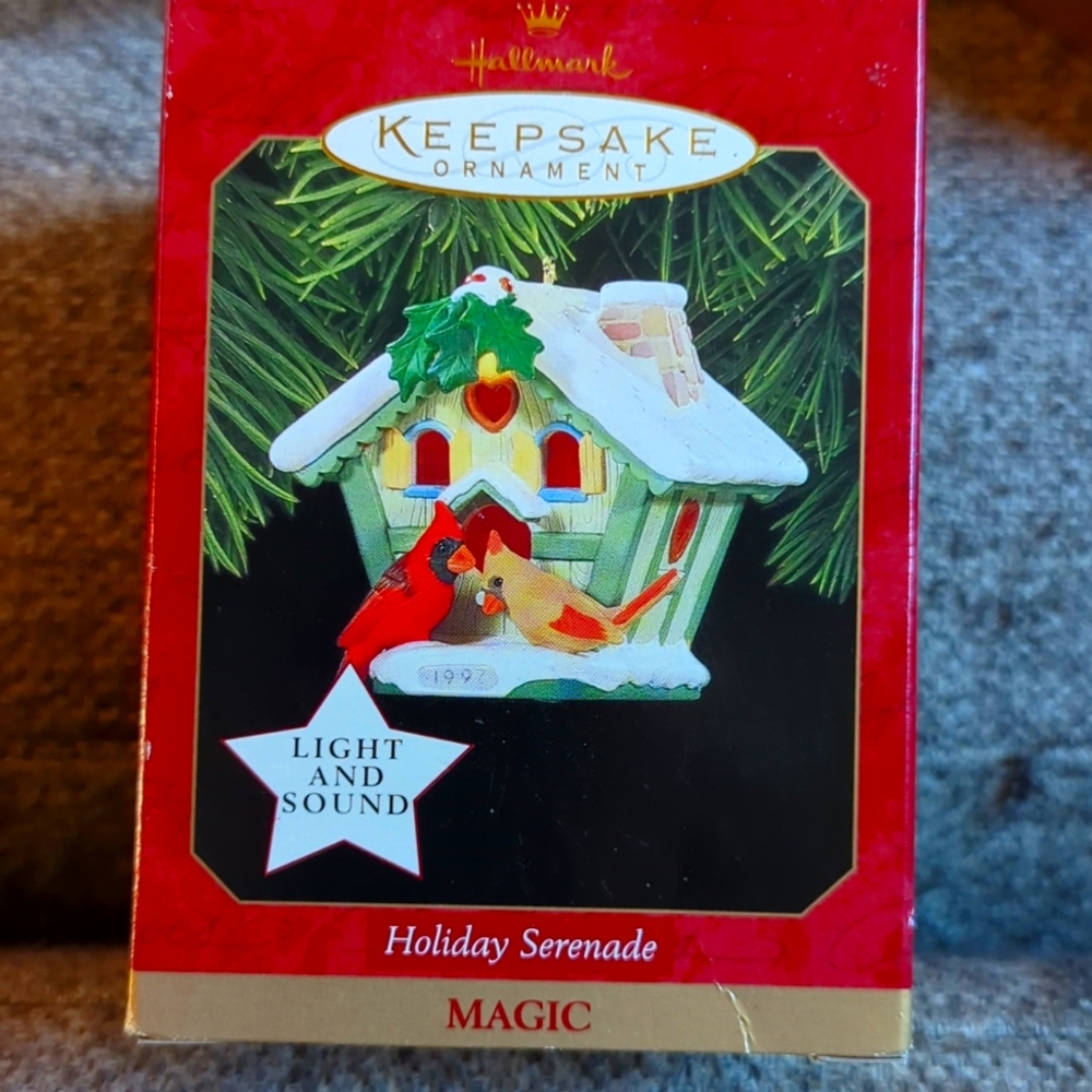 Hallmark Keepsake Holiday Serenade 1997